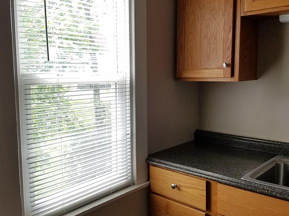 4th image of 22 Saint John St APT 2