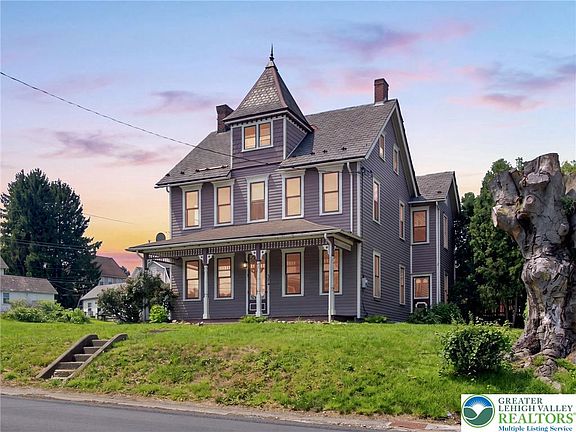 2nd image of 3219 Easton Ave