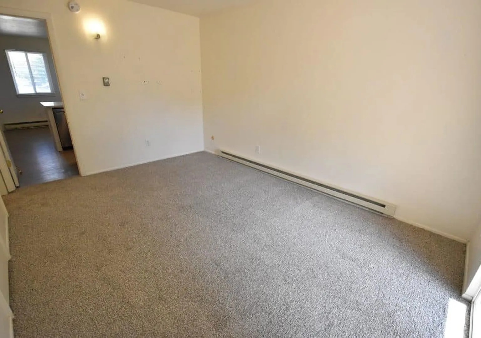 Charming 1 bed, 1 bath in six-plex in North Boulder! — Photo 3