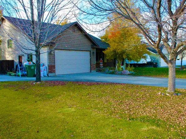 1941 N Oakbrook Rd, Idaho Falls, ID 83401