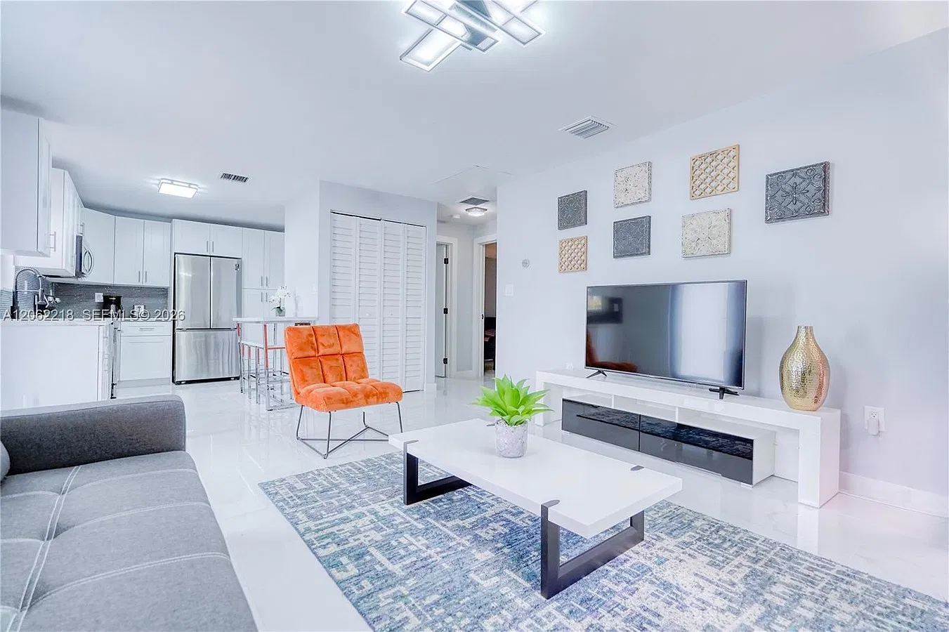 2 bed, 1000 sqft, $2,650 — Photo 1