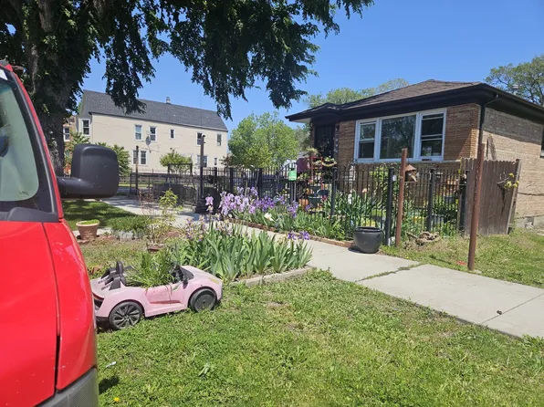 5303 S Winchester Ave, Chicago, IL 60609