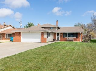 24798 Mitchell Dr, North Olmsted, OH