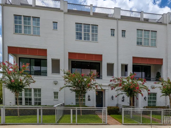 8711 Oak Kolbe Ln, Houston, TX 77080