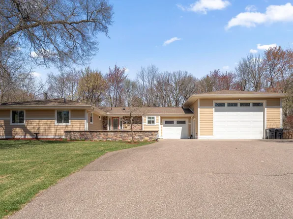 2527 148th Ln NE, Ham Lake, MN 55304