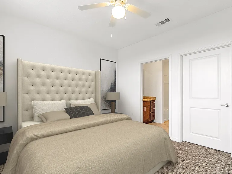 Main Bedroom w/Bath