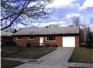 208 N 2nd St, Waterville, OH 43566