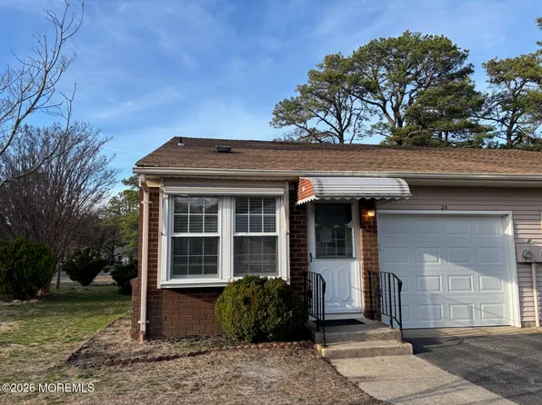 2 Bristol St #A, Manchester Township, NJ 08759