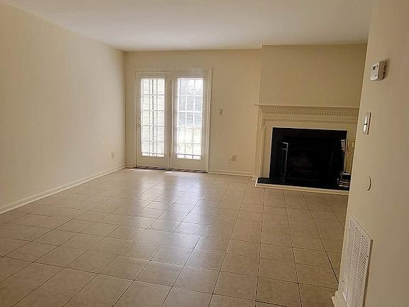 3rd image of 1618 Village Lake Dr