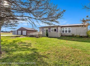 1875 Decamp Rd, Stockbridge, MI 49285