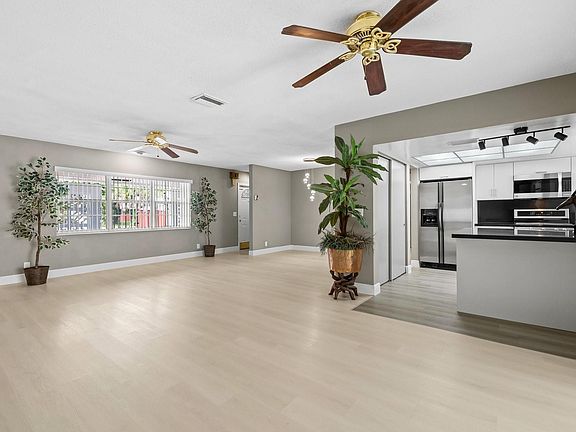 4th image of 3400 SW 15th Street