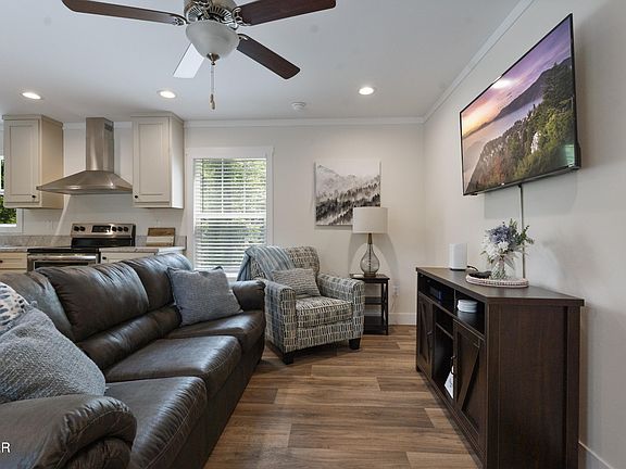 2nd image of 743 Pollard Rd