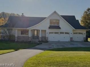 2654 Twin Eagles Dr, Traverse City, MI 49686