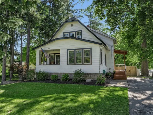 254 State St, Batavia, NY 14020