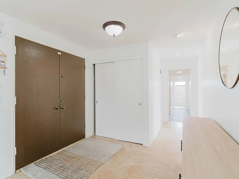 906 Whitehaven Ter — Photo 5