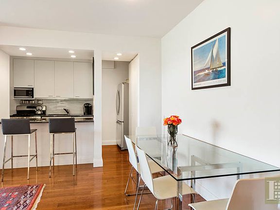 4th image of 200 E End Ave APT 6G