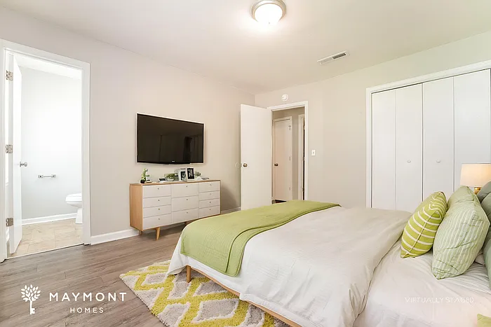 4429 Clovewood St — Photo 10