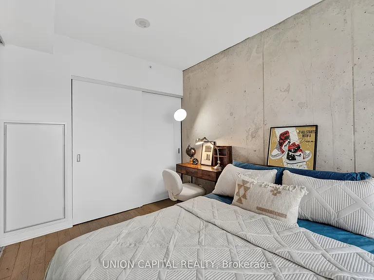 11 Charlotte St #1004 — Photo 13