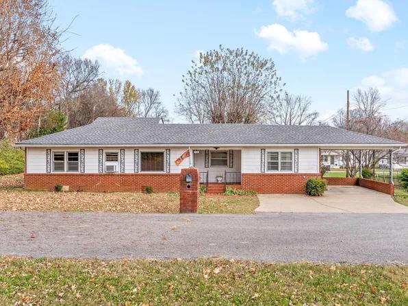 116 N Saltsman Dr, Hopkinsville, KY 42240