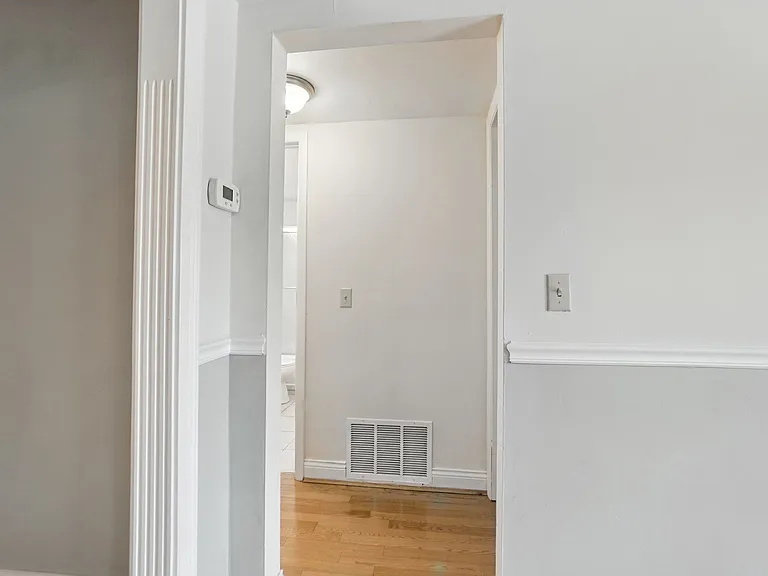 2270 Madison Rd #1B — Photo 28