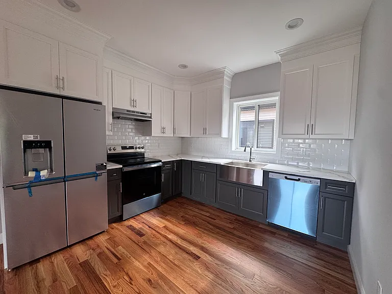 259 Caswell Ave #2 — Photo 4