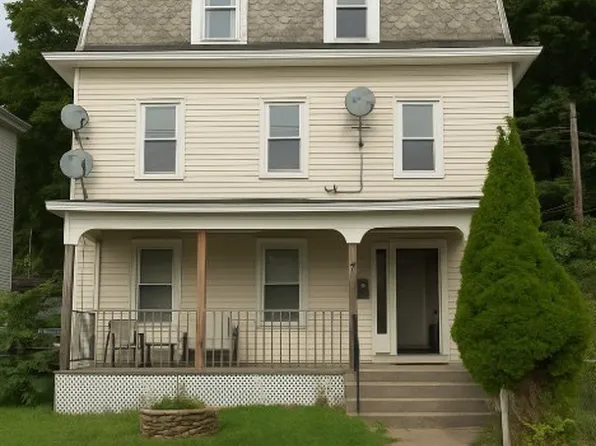 7 Winthrop St, Worcester, MA 01604