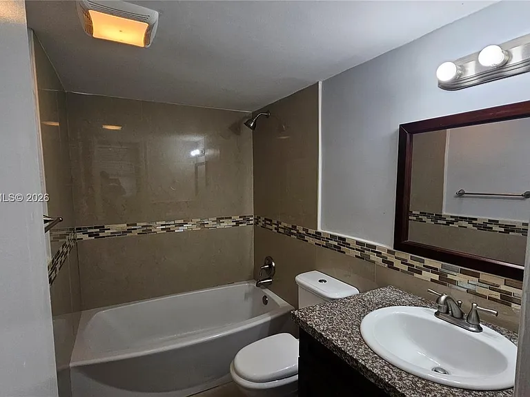 14311 N Kendall Dr #407A — Photo 5