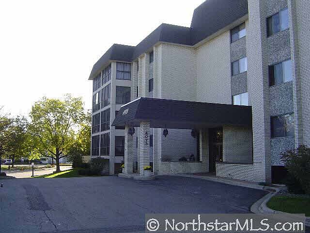 2nd image of 4075 51st Street W