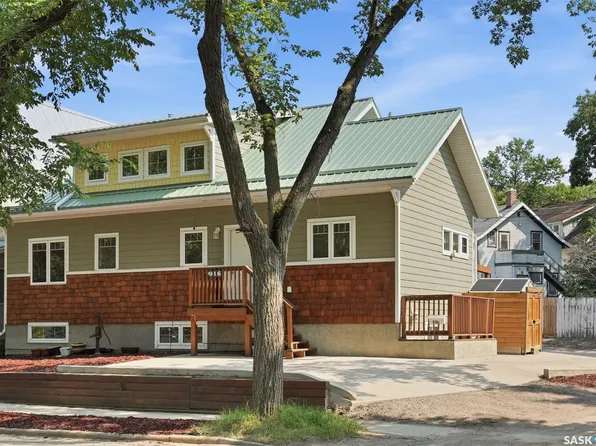916 Temperance Street, Saskatoon, SK S7N 0N4