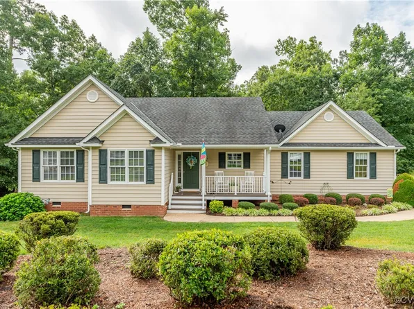 2222 Silver St, Aylett, VA 23009