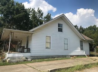 130 Cleveland Ave, Versailles, KY 40383