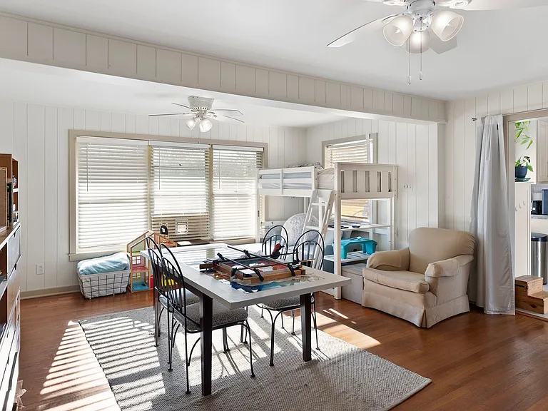 632 Summit Ridge Dr — Photo 1