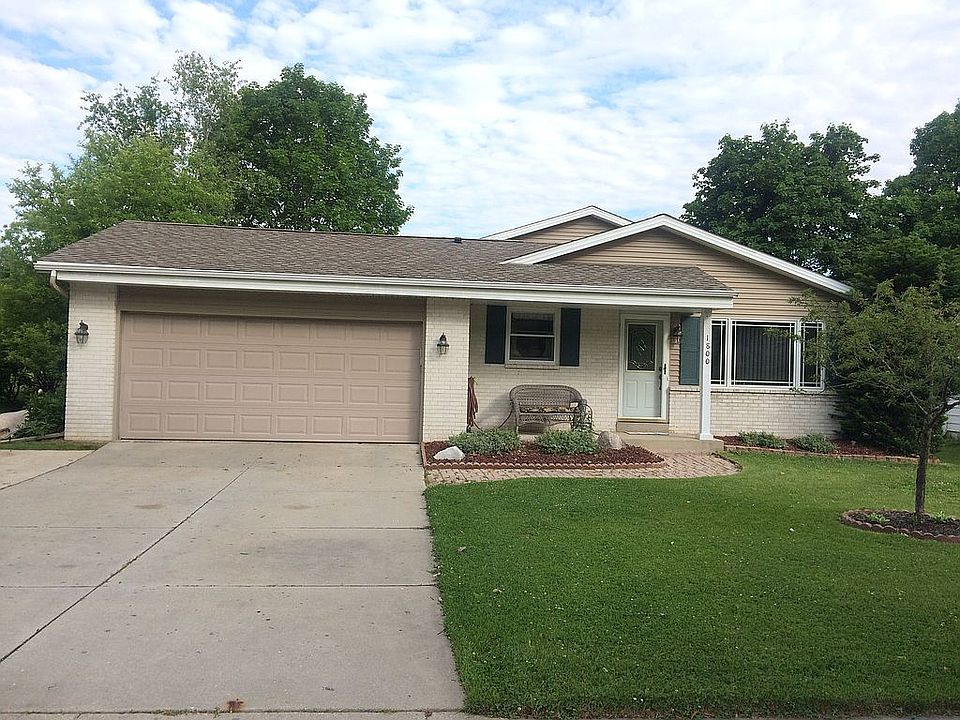 1st image of 1800 N 18th Ave