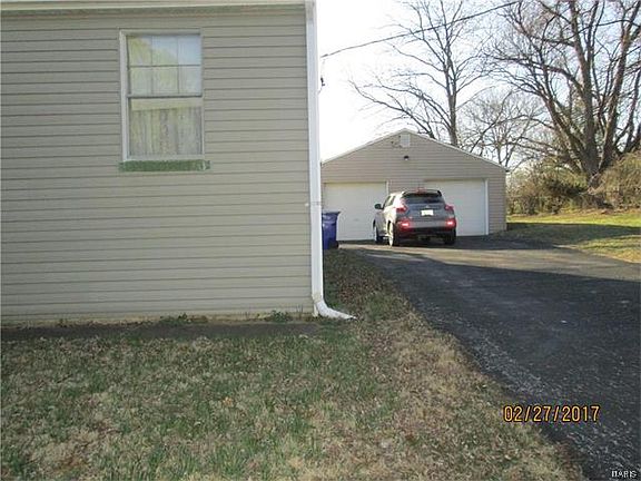 4th image of 3488 Ludlow Ave