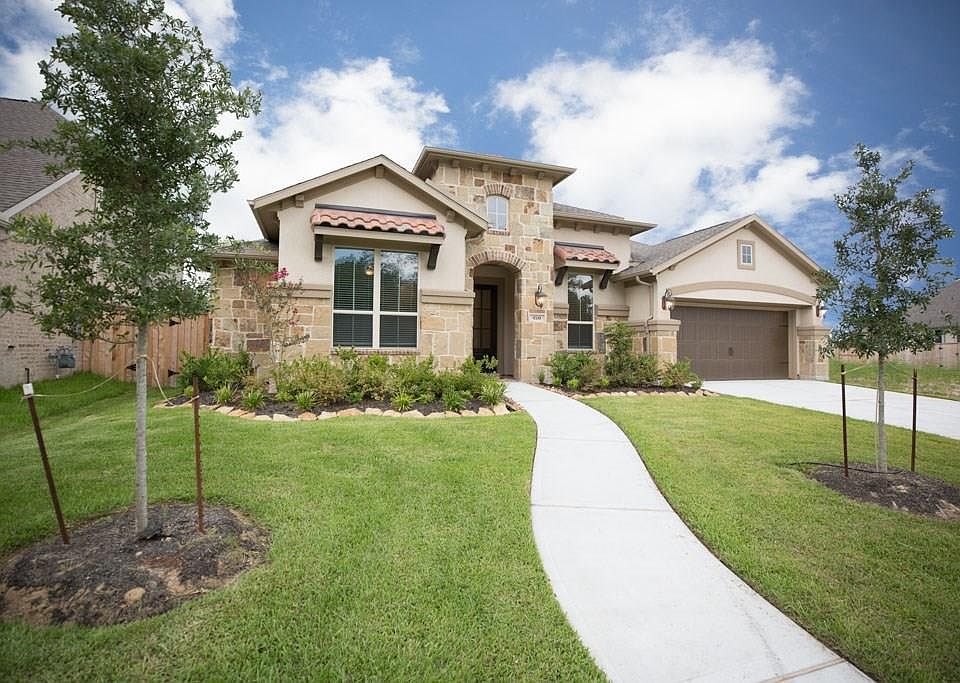1st image of 9339 Fairfield Oaks Ln