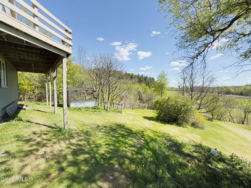 4th image of 34 Clay Hill Road