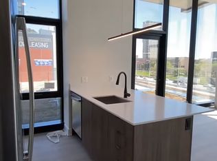 1100 W Van Buren St #512, Chicago, IL 60607