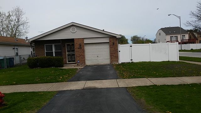1st image of 3040 141st St