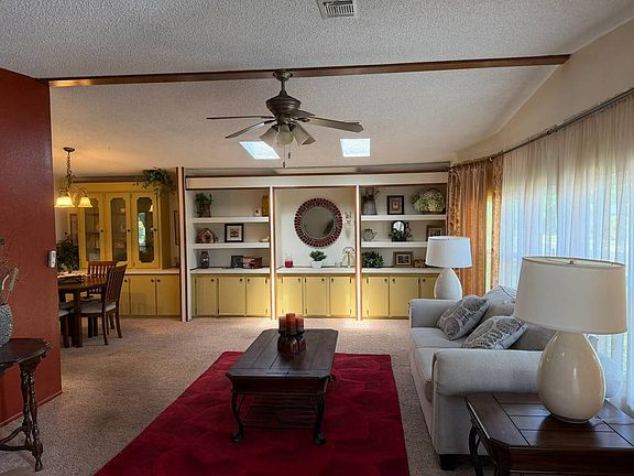 4th image of 2237 Del Mar Dr