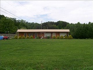 2nd image of 817 W Deep Creek Rd