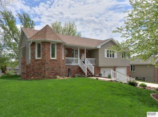 4619 S 154th Cir, Omaha, NE 68137