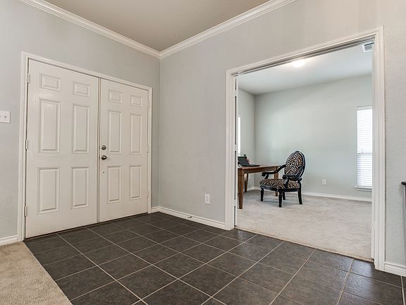 3rd image of 1117 Appalachian Ln
