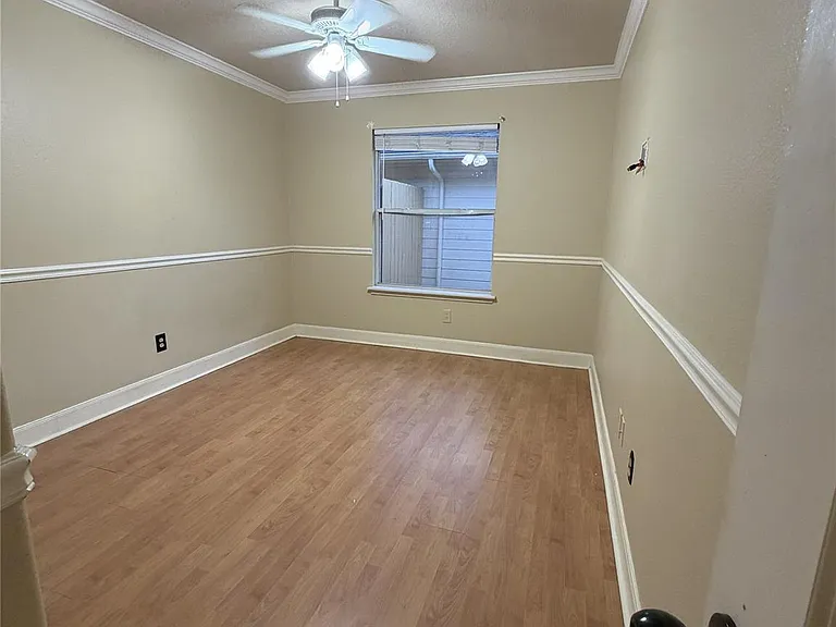 7811 Fall Glen Dr — Photo 14