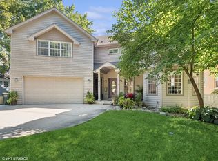 635 N Dunton Ave, Arlington Heights, IL 60004