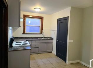 4432 Bircher Blvd, Saint Louis, MO 63115