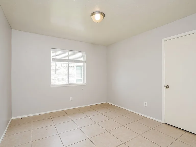 16746 Summer Dawn Ln — Photo 13