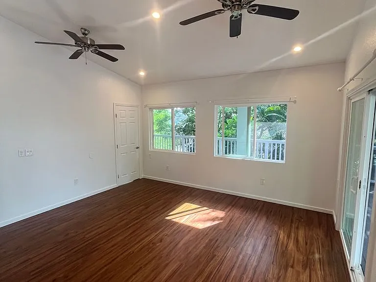 920 Leighton St — Photo 12