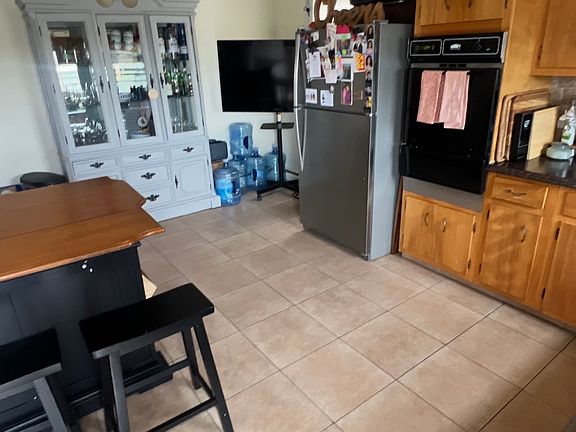 4th image of 318 Columbus Ave Floor 2