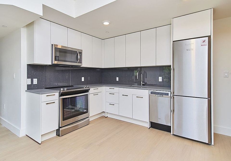 1st image of 542 W 153rd St #604-1