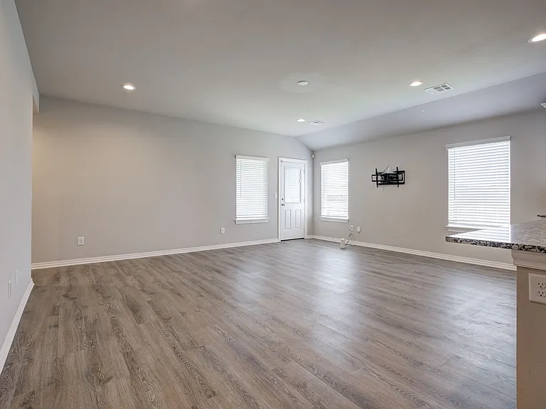 14800 Lost Falls Way — Photo 3